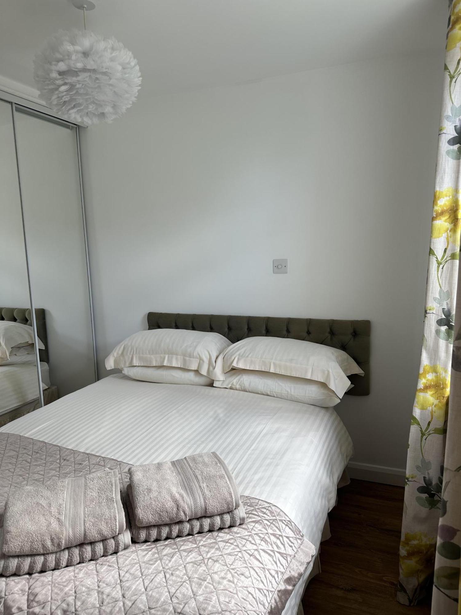 Cozy Coastal Lodge In Hayle Exteriör bild